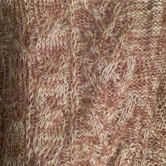 American Rag sweater - Picture 3 of 3
